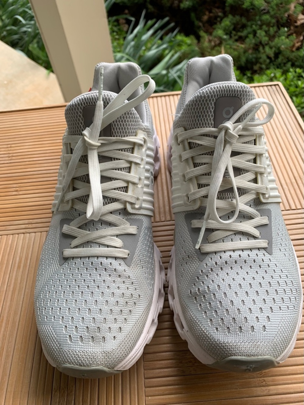 On Running Cloudswift Women’s Athletic Shoes - Picture 8 of 16